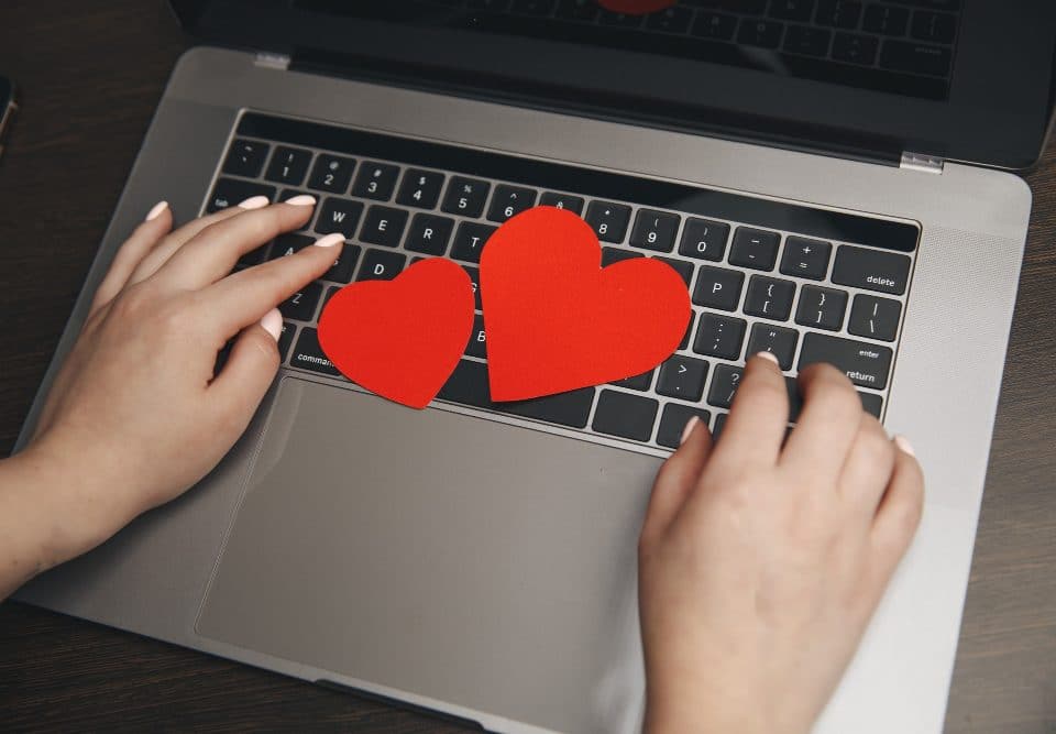 Les avantages des sites de rencontre pour trouver l'amour sérieusement